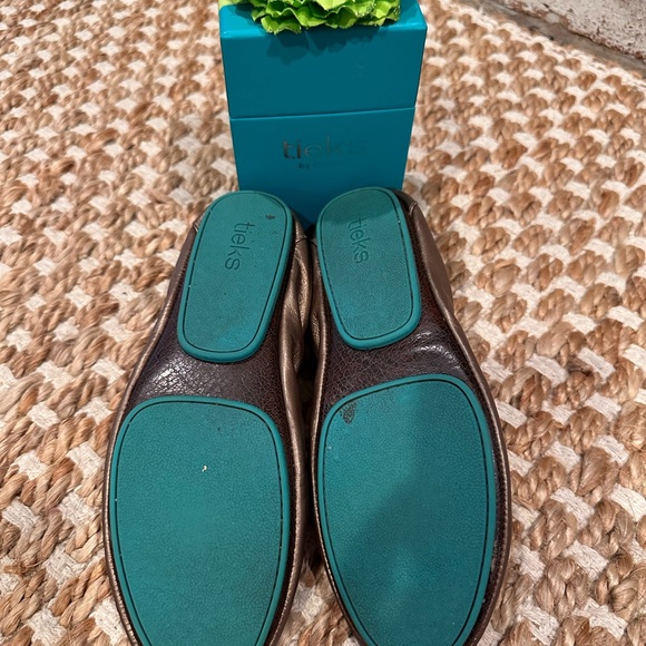 Tieks ballet flats. - Picture 3 of 4